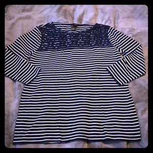 Ann Taylor Lace Top Navy Blue & White Large